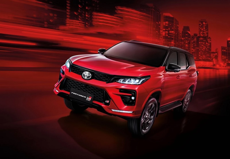 Spesifikasi Lengkap Toyota Fortuner 2023: SUV Tangguh dengan Fitur Modern