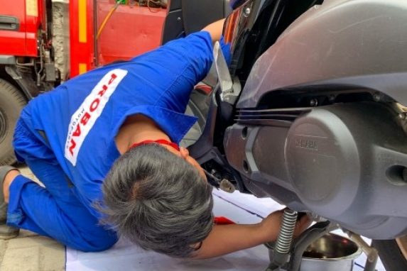 Panduan Oli Motor 2025: Pilih Tepat Performa Maksimal