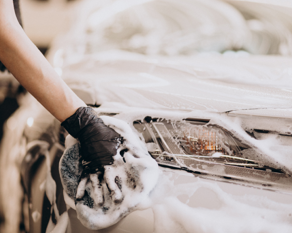 5 Alasan Cuci Mobil Rutin Itu Penting untuk Jaga Cat dan Kaca Tetap Prima